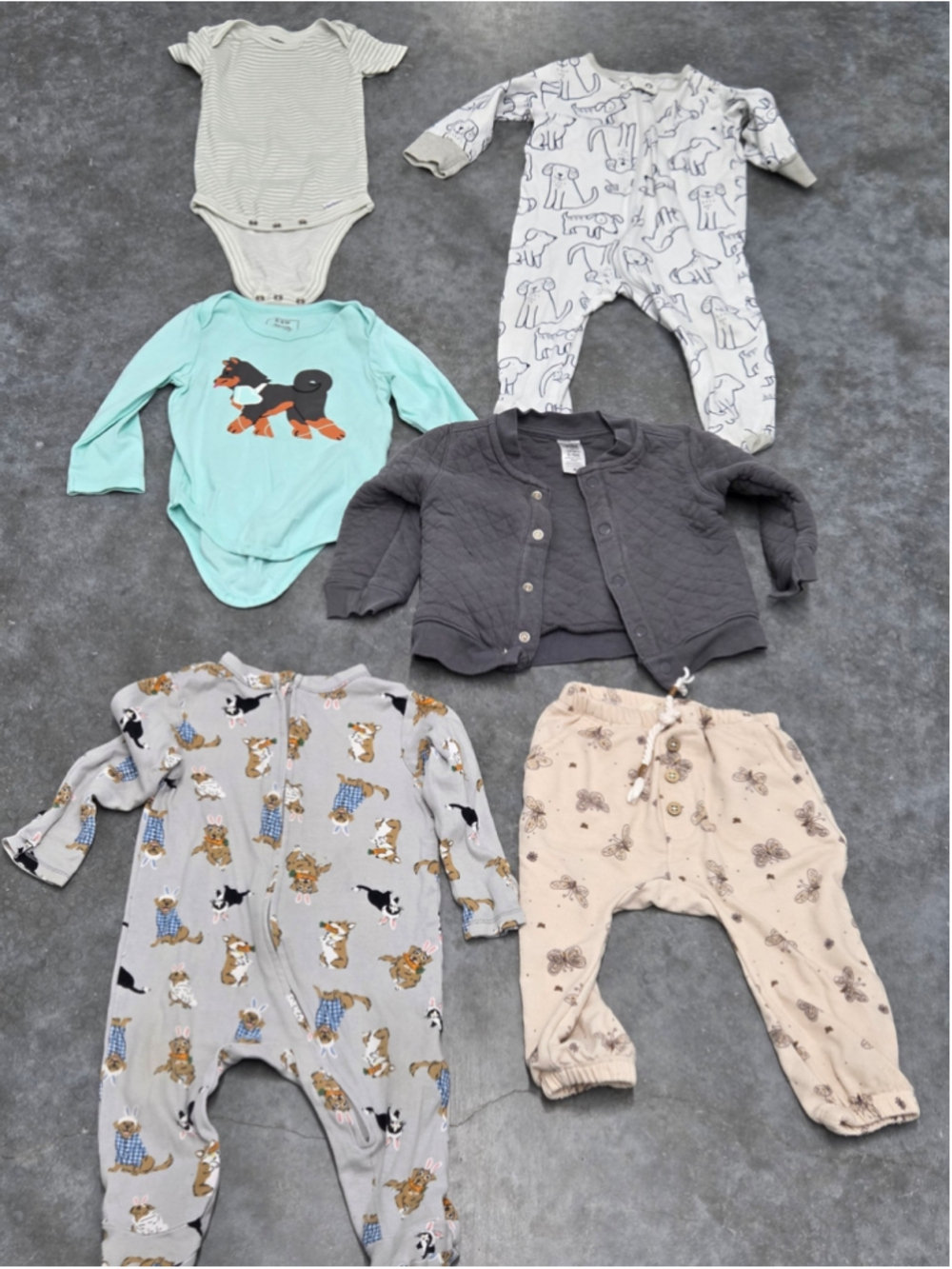 Baby Clothrs Gender Neutral Lot of 6 Size 6-9 M